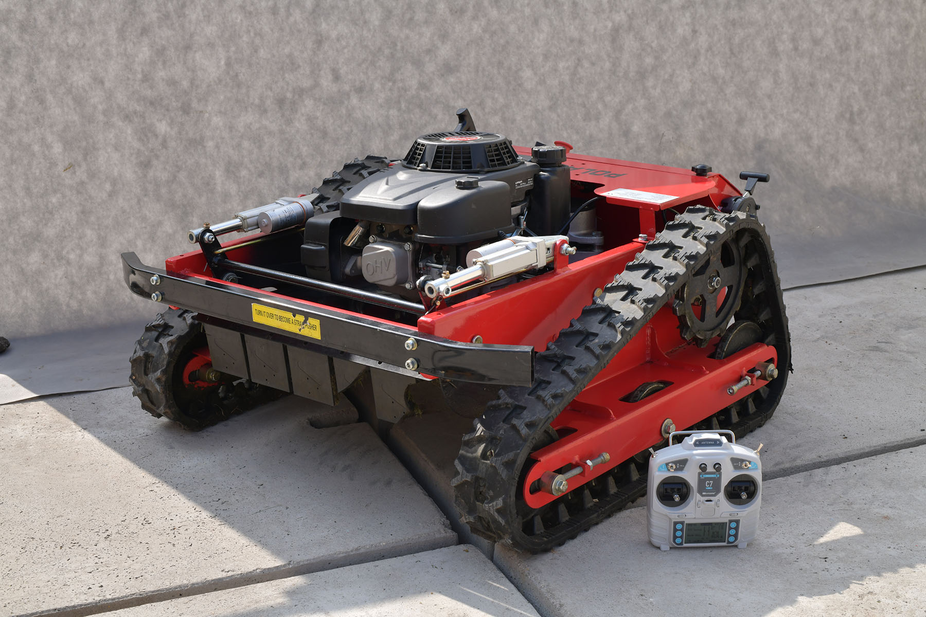 Pásová sekačka LH-540 na dálkové ovládání